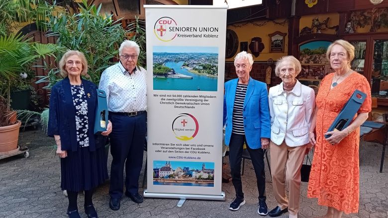 v.l.: Christel Hust, Wolfgang Brennig, Monika Artz, Roswitha Verhülsdonk, Kirsten Steinebach